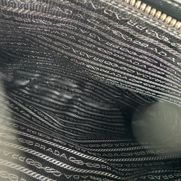 NEW Prada Large Spazzolato Re-Edition 1995 Large Tote - Picture 5 of 11